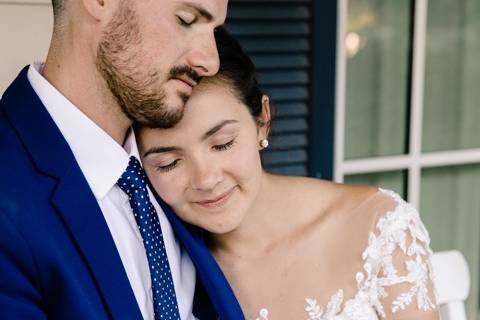 Colonial house wedding