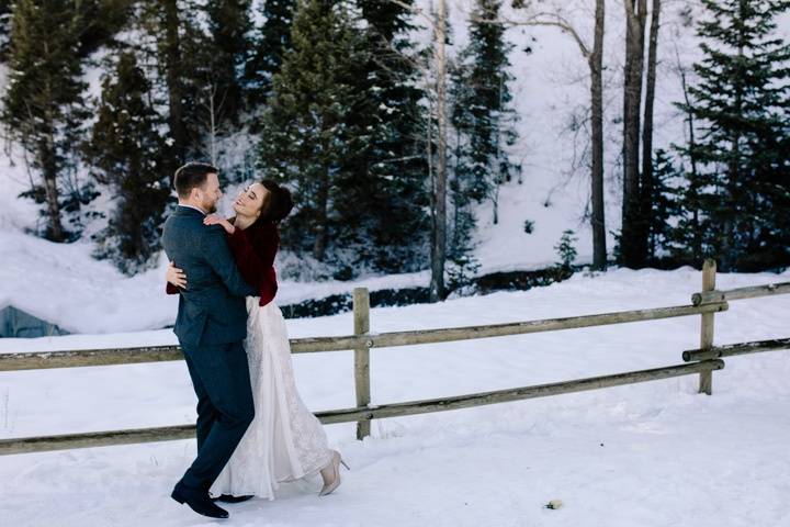 Winter mountain elopement