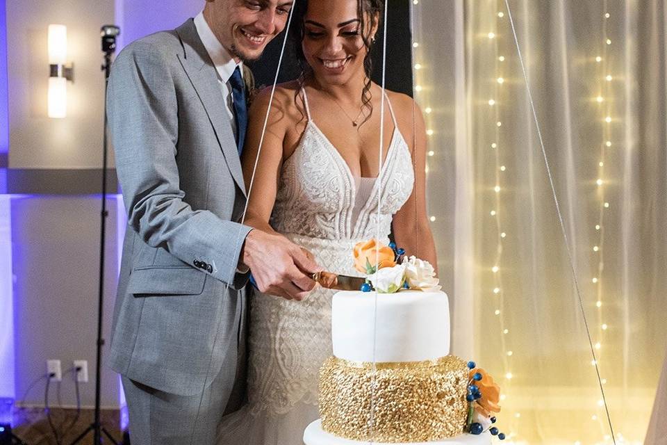 Cutting the Wedding Cake
