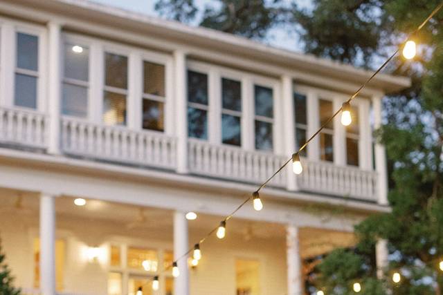 Courtyard Reception
