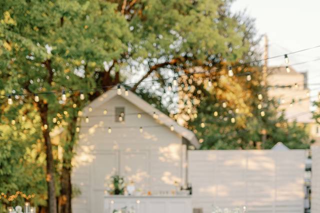 Courtyard Reception