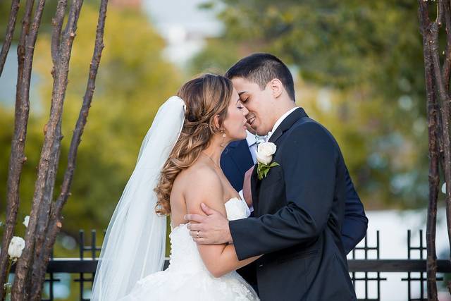 1st Kiss