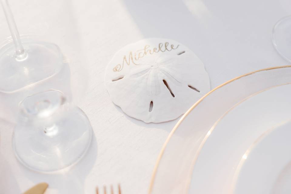 Sand dollar place cards