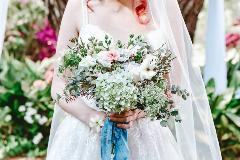 Calligraphed bouquet ribbon