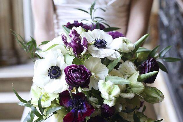 The bride holding her bouquet