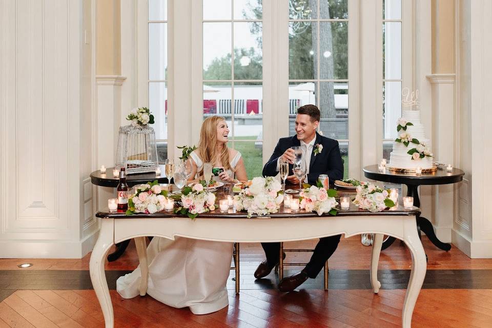 Sweetheart table