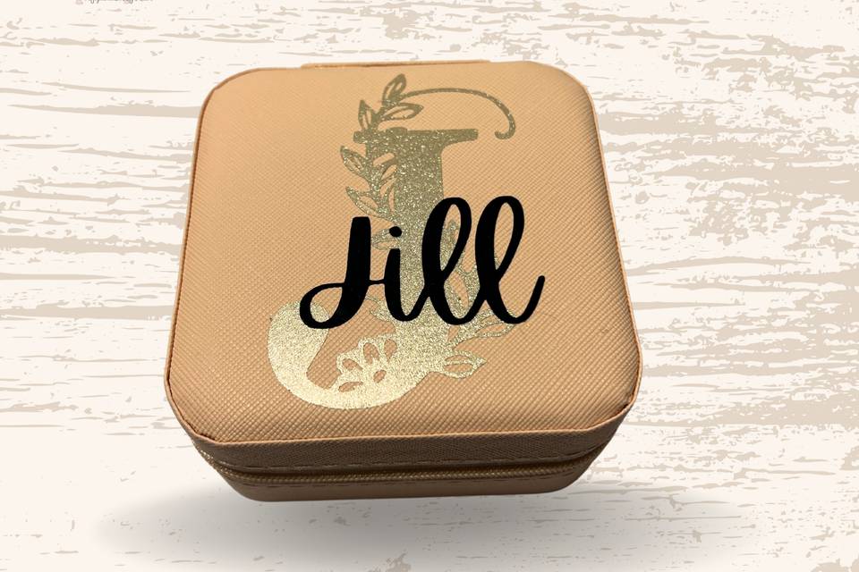 Customized jewelry box