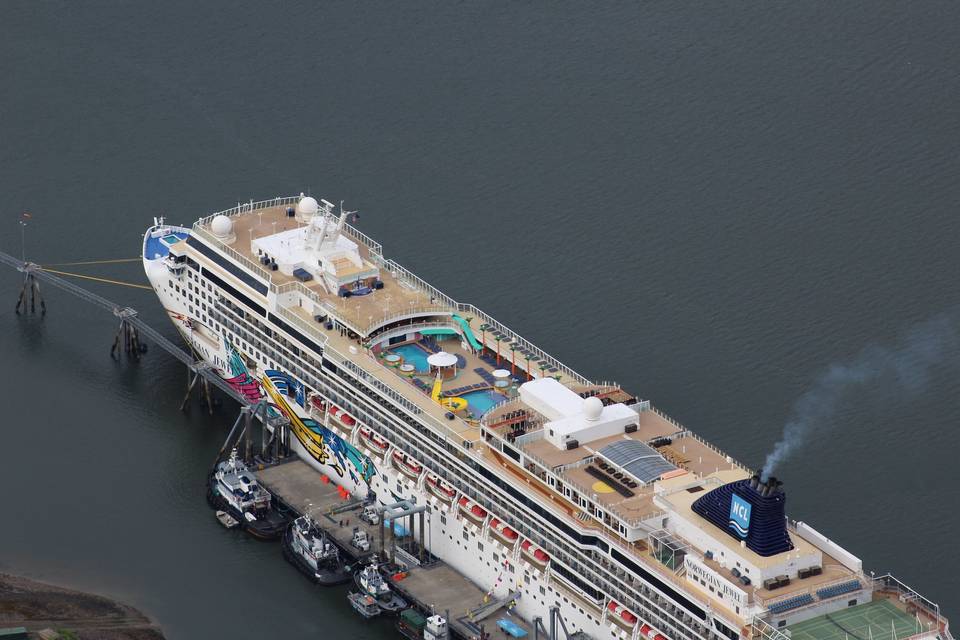 NCL Cruise Ship