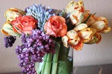 Floraé with old fashioned elegance add their natural richness to a simple modern treatment.
