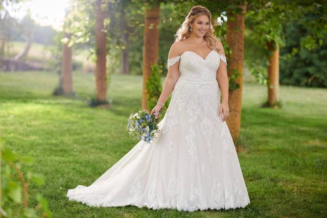 The Curvy Bride Boutique - Dress & Attire - Tulsa, OK - WeddingWire