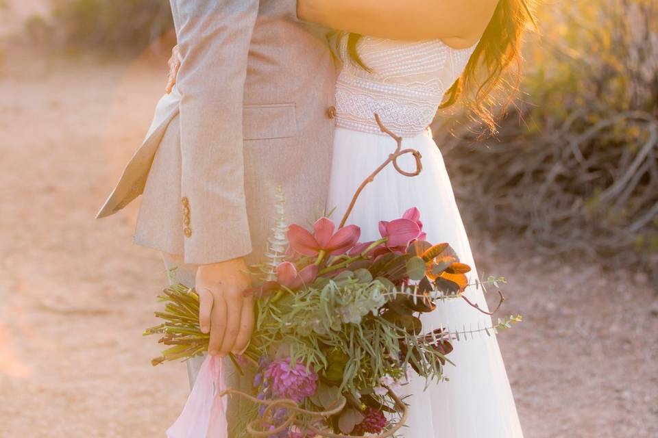 Sunset flare kiss