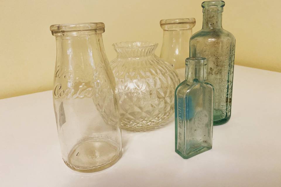 Thrifted vases for centerpiece