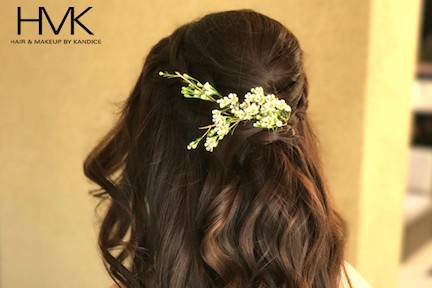 Floral notes on hair do