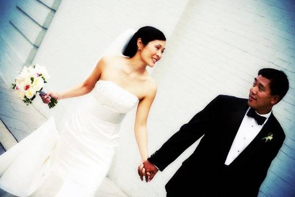 sandy and joe walk to the reception