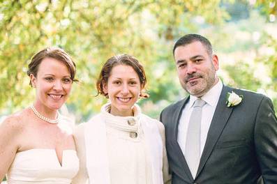 Couple with the officiant