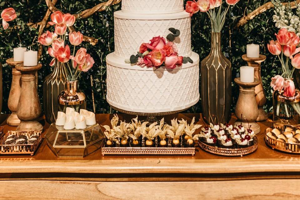 Cake display