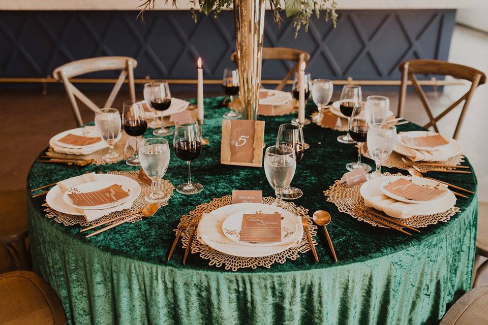 Modern Tablescape