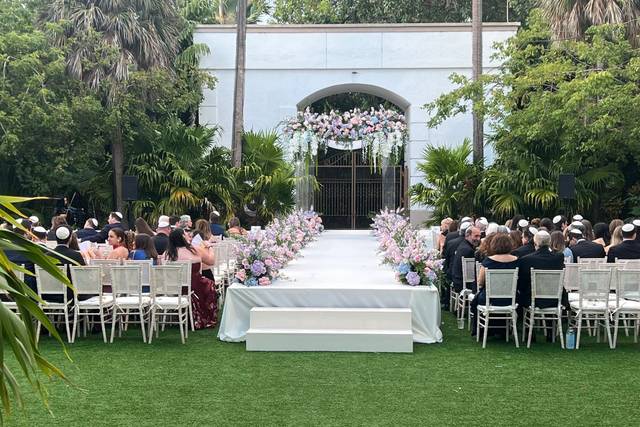 Jungle Island Bloom Ballroom