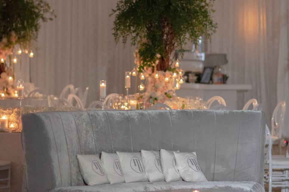 Stunning white couches