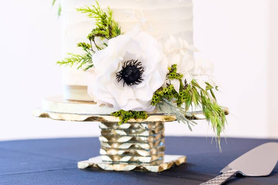 Cake with flowers