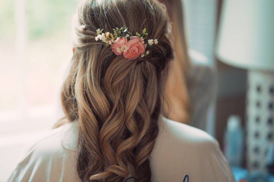 Floral hair style