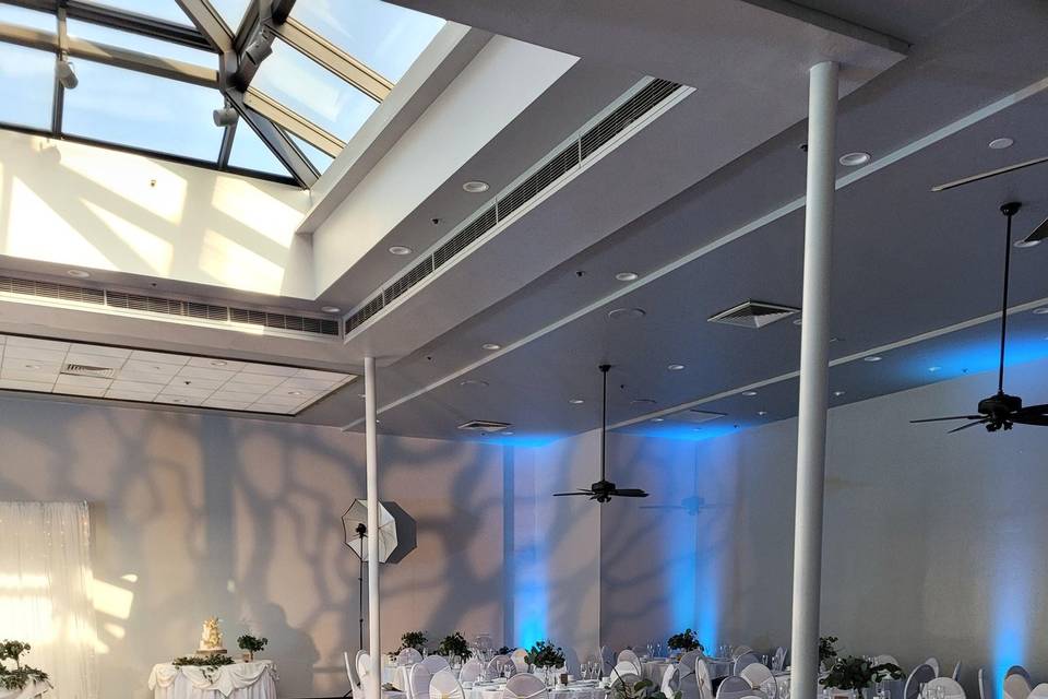 Atrium Ballroom Banquet Tables