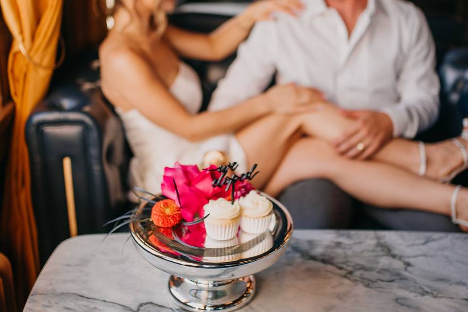 Elopement cupcakes