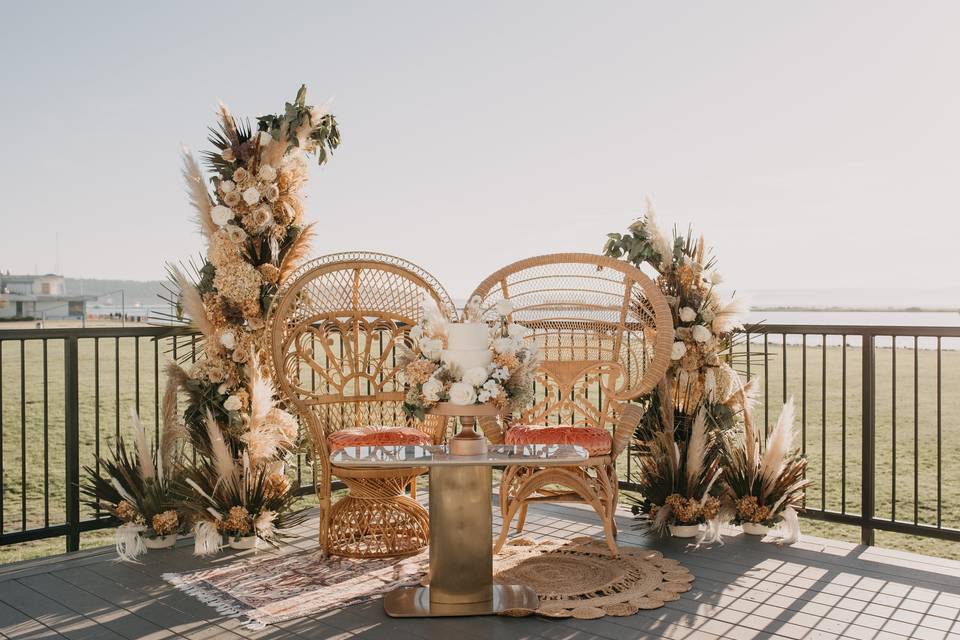 Boho sweetheart table