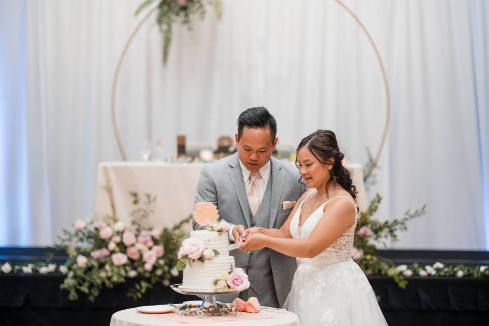 Cake cutting coordination