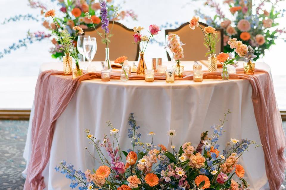 Sweetheart table