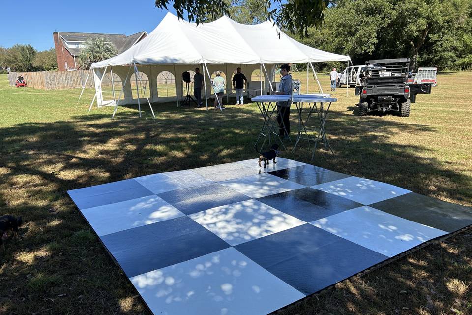 20x40 tent and dance floor