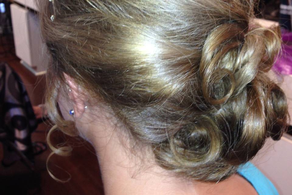 Klever Klippers Hair salon