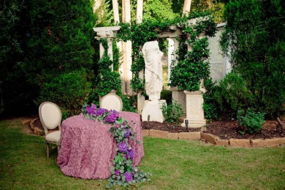 Sweetheart Table