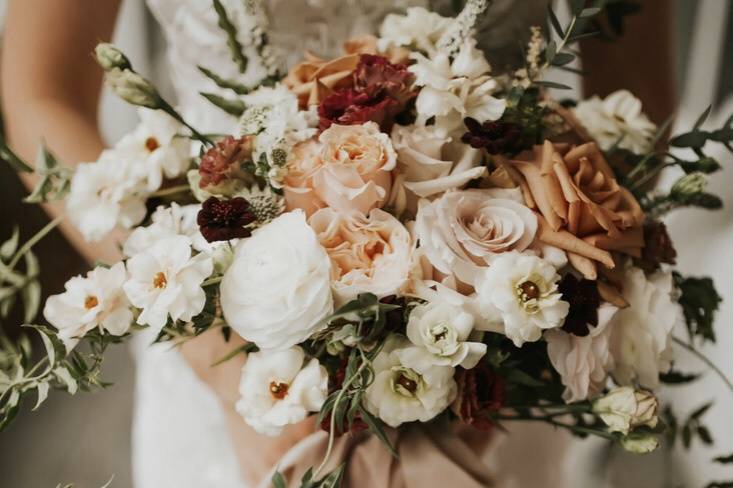 Brides bouquet terra cotta