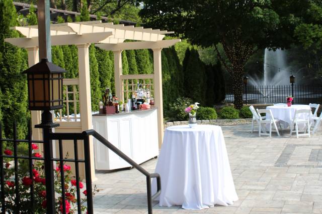 Four Seasons Terrace