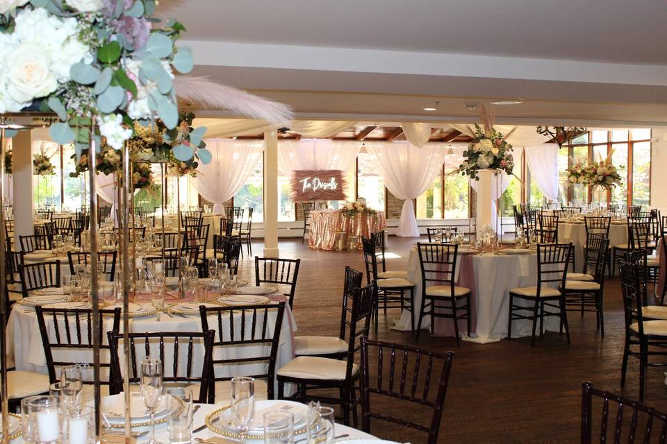 Four Seasons Room