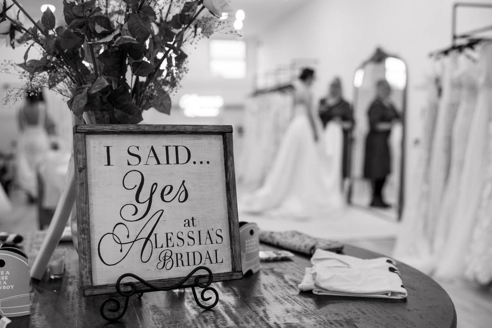 Alessia's Bridal and Formal Wear