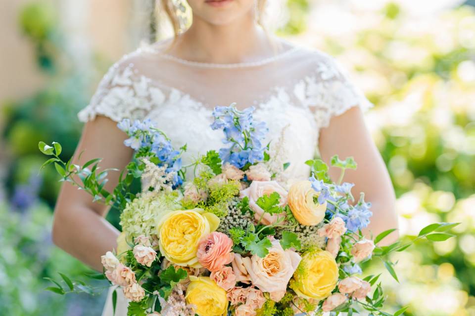 Yellow and blue bouquet