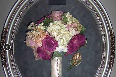 How to Preserve Wedding Flowers for Perpetual Big Day Bliss