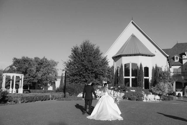 B&W Couple Photo