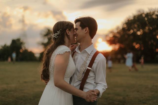 Sunset couple wedding 1