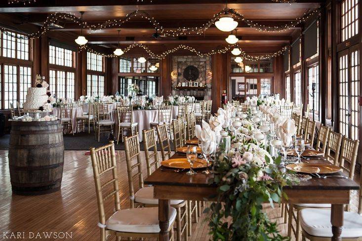 Elegant wedding reception