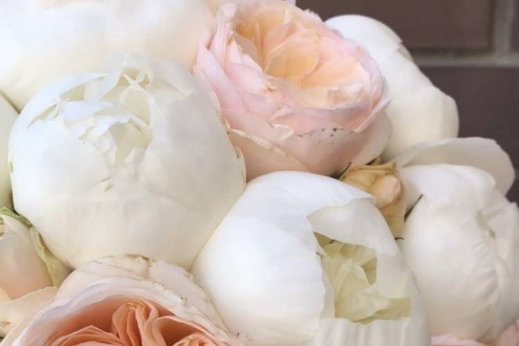 Pastel bouquet for bride