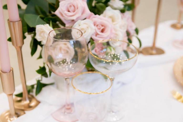 The Establishment Barn - reception table details