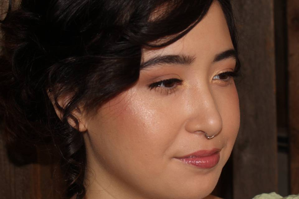 Dewy bridesmaid makeup