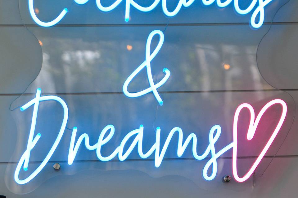 Cocktails & Dreams