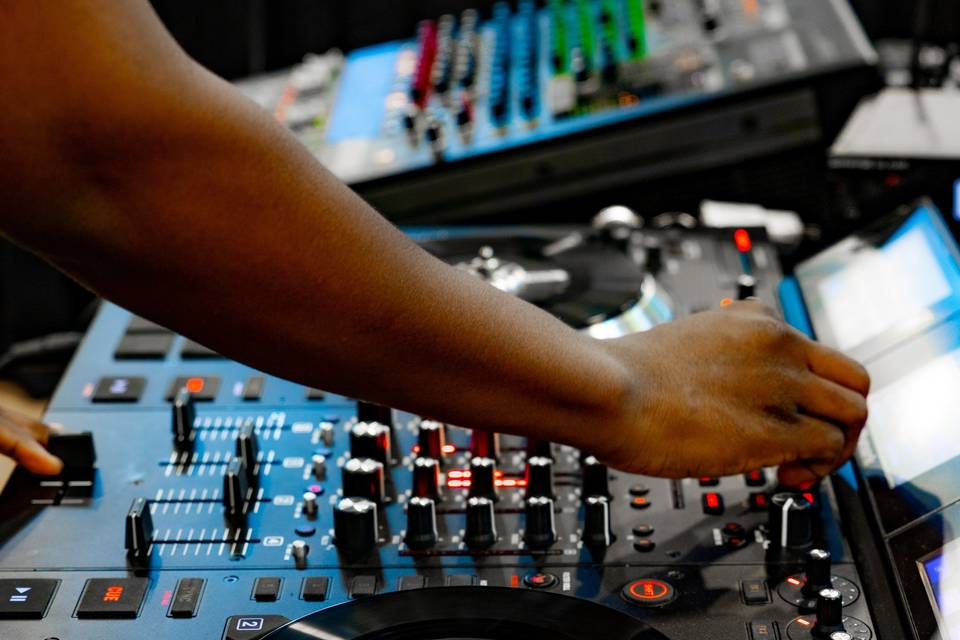 Cardinal Entertainment DJs