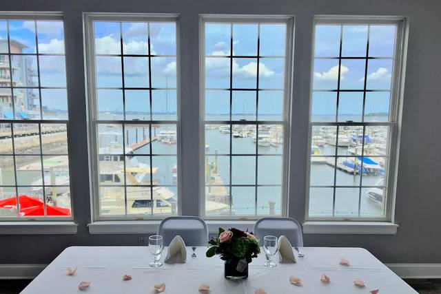 Sweat-heart table ❤️