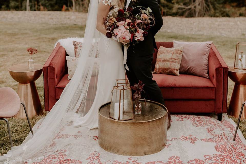 Bridal party with bouquets