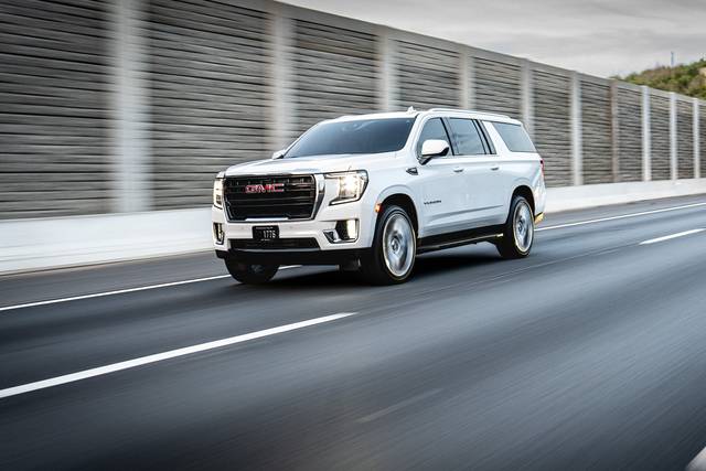 White GMC Yukon XL